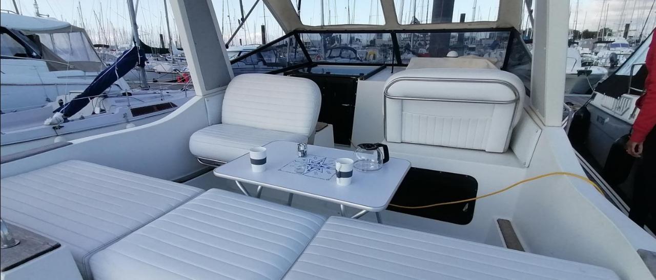 Sejour Insolite Sur Un Yacht. Bateau Hotel A Quai. La Rochelle  Ngoại thất bức ảnh